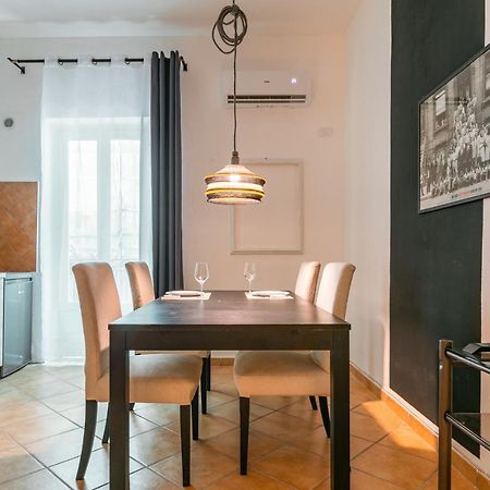 Ballaro Central Cozy Studio With Balcony باليرمو المظهر الخارجي الصورة